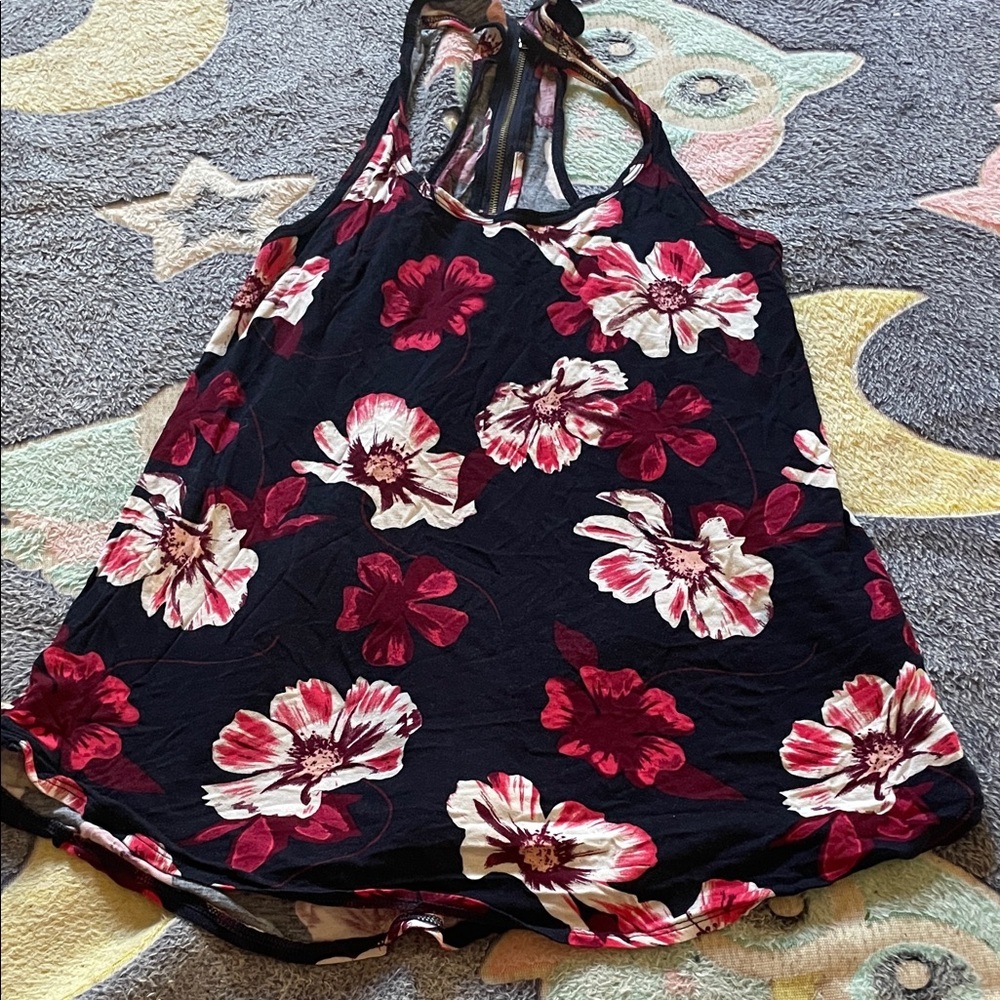 Dynamite Black and Red Floral Tank Top (Bin V)​